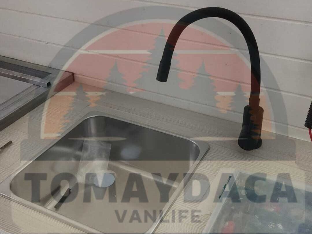 Guía Completa: Sistema de Fontanería para Furgonetas Camper – Instala tu Agua Corriente Fácilmente