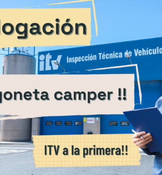 Homologación de furgoneta camper en ITV con éxito a la primera, técnico sonriente frente a estación de inspección