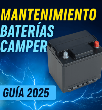 Miniatura estilo YouTube para guía de mantenimiento de baterías camper 2025, con batería auxiliar ilustrada, rayos eléctricos azules de fondo y texto Mantenimiento Baterías Camper Guía 2025